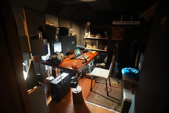 【100分尺】映像作品の音声を聴きやすく整音し、完成作品の魅力を最大限に引き立てます